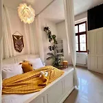 Quiet Boho Whit A Balkony Near The Center Apartment Prague